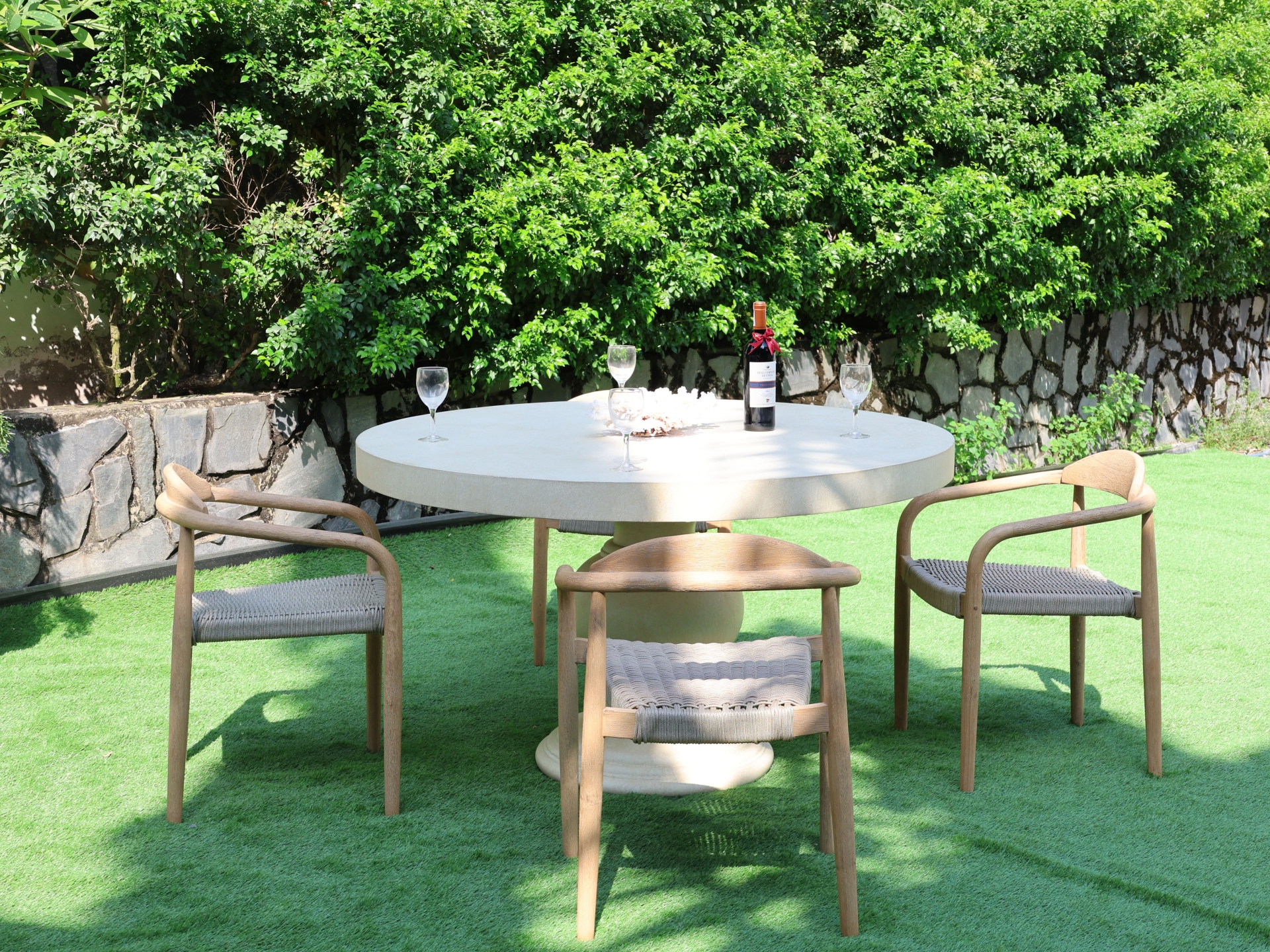 Pedestal Round Concrete Dining Table