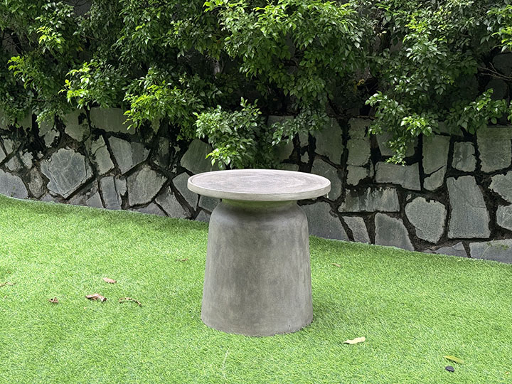 ROUND BELL CONCRETE SIDE TABLE 20