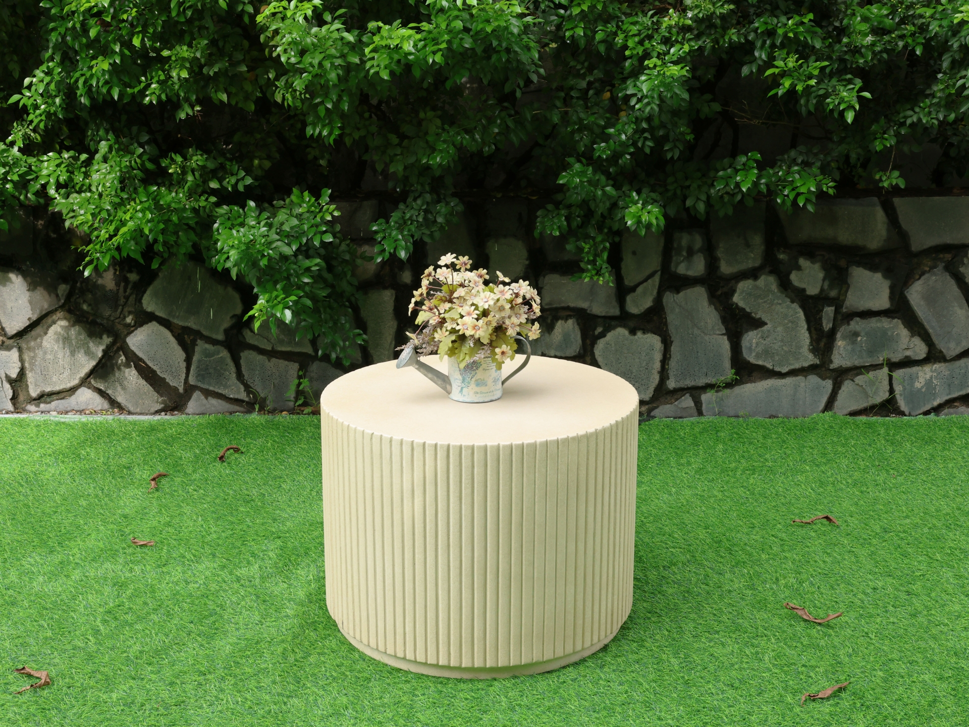 FLUTED ROUND CONCRETE COFFEE TABLE 24