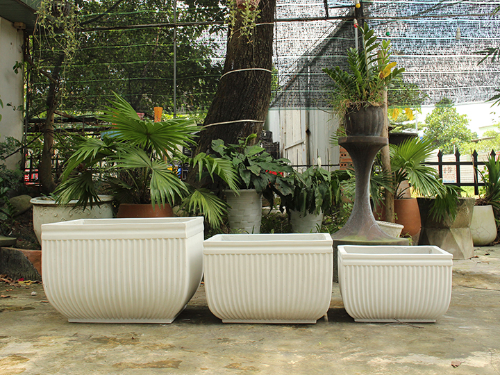SET OF 3 LUXURY SQUARE CONCRETE PLANTERS WITH STRIPED DESIGN