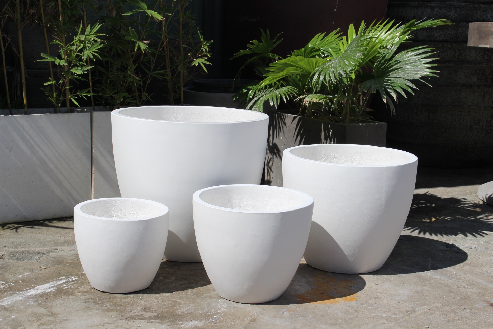Set Of 4 Luxury Fiber Concrete Egg Planter