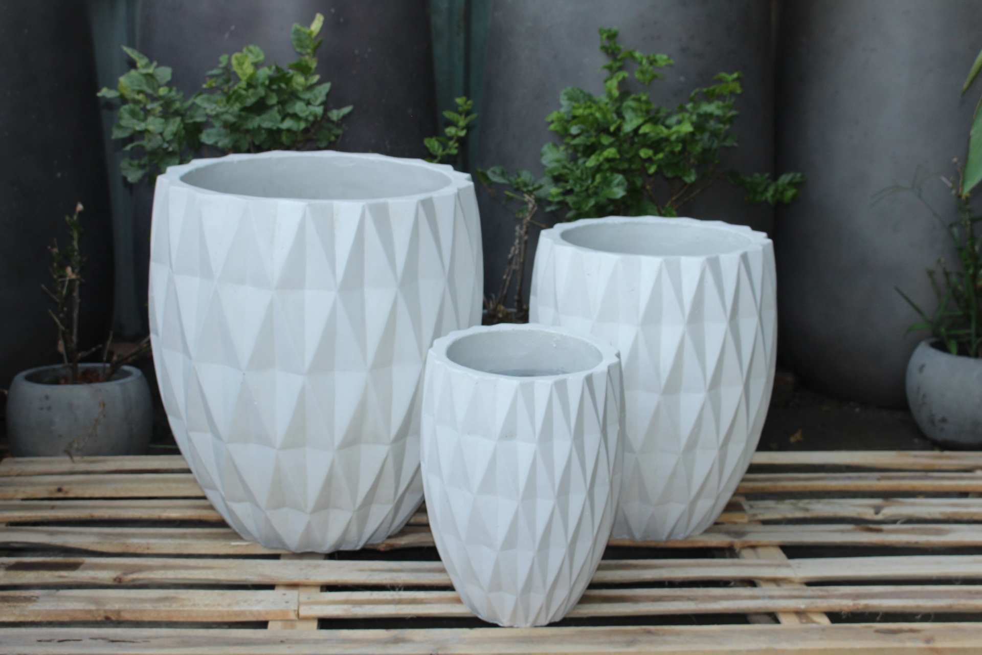 Set Of 3 Diamond Round Planters