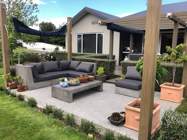MODULAR  CONCRETE SOFA CORNER AND MIDDLE