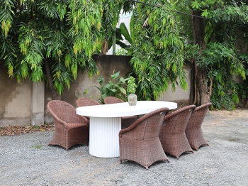 FLUTED HALF BASE ROUND CONCRETE DINING TABLE - OVAL TOP