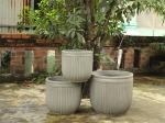 SET OF 3 LUXURY ROUND CONCRETE PLANTERS WITH STRIPED DESIGN
